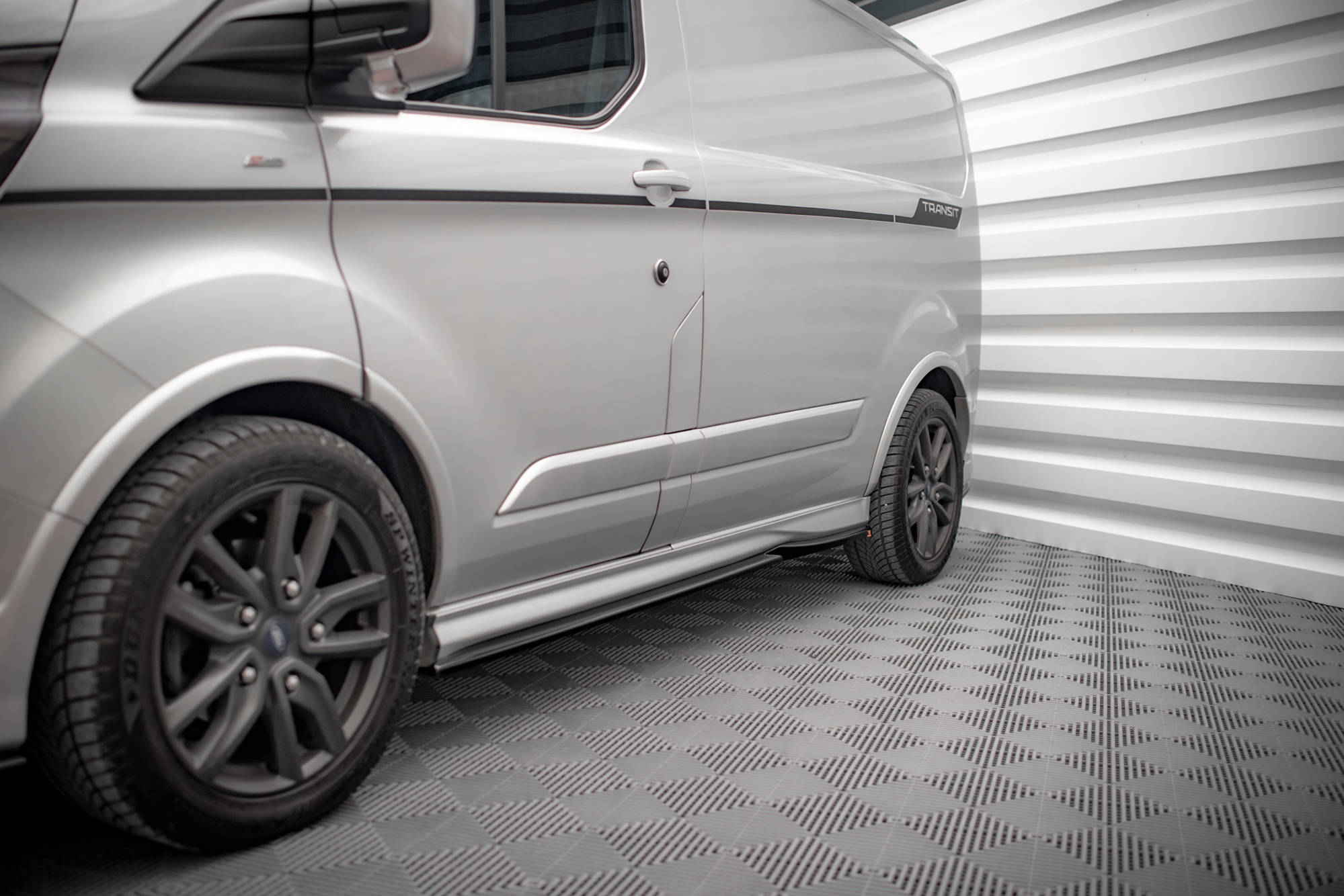 Side Skirts Diffusers Ford Transit Custom ST-Line Mk1 Facelift - 3