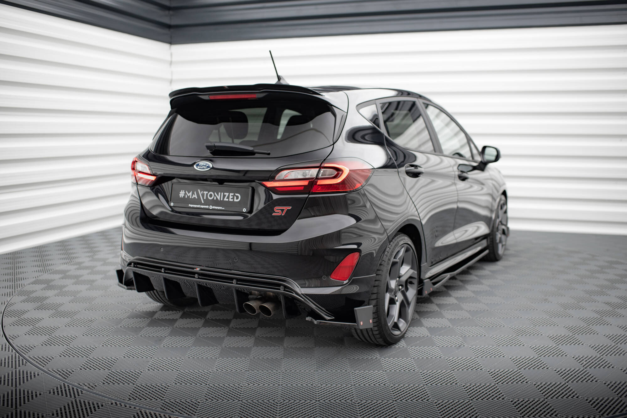 Rear Side Splitters V.4 + Flaps Ford Fiesta ST Mk8 - 2