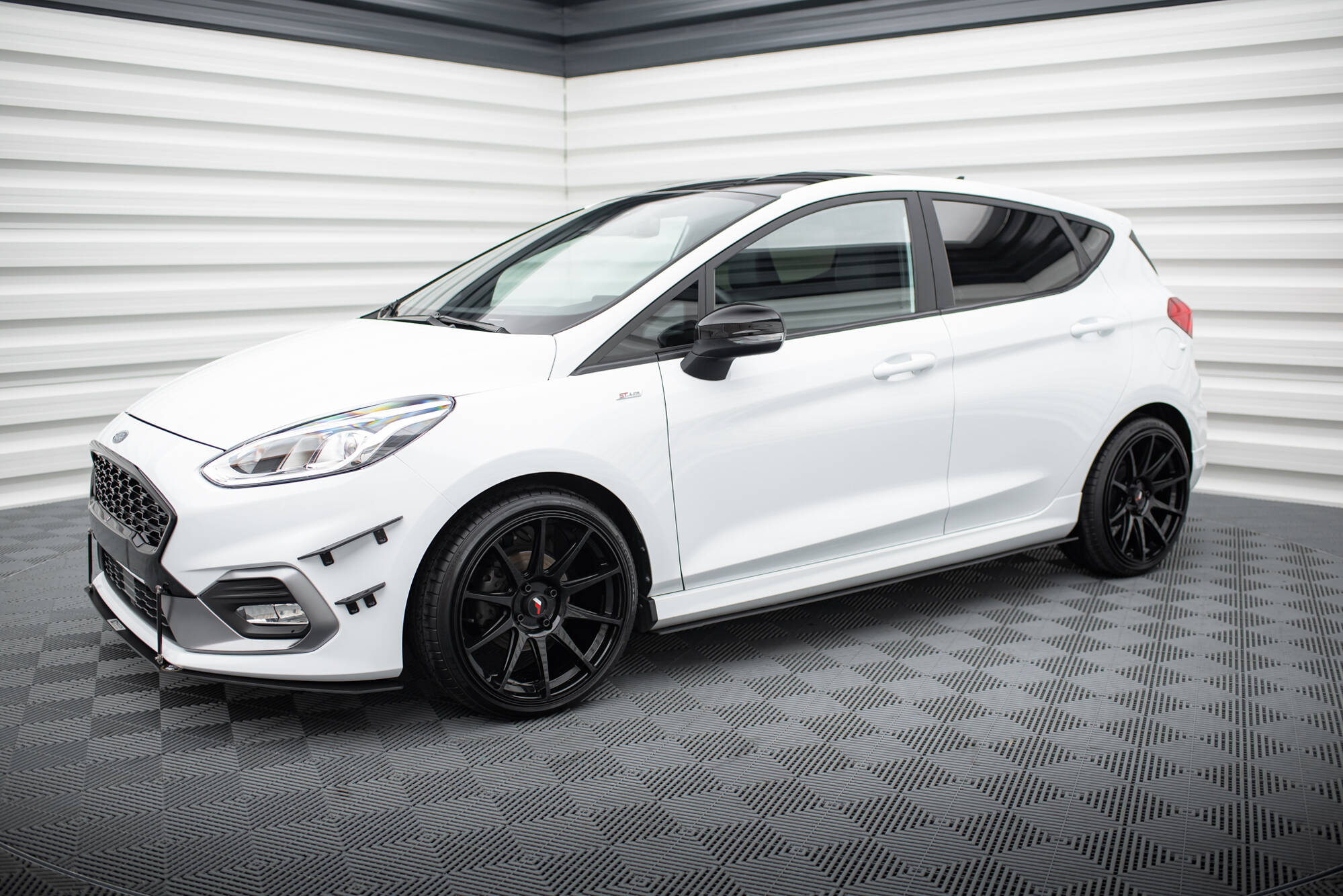 Racing Side Skirts Diffusers V.2 Ford Fiesta Mk8 ST / ST-Line - 2