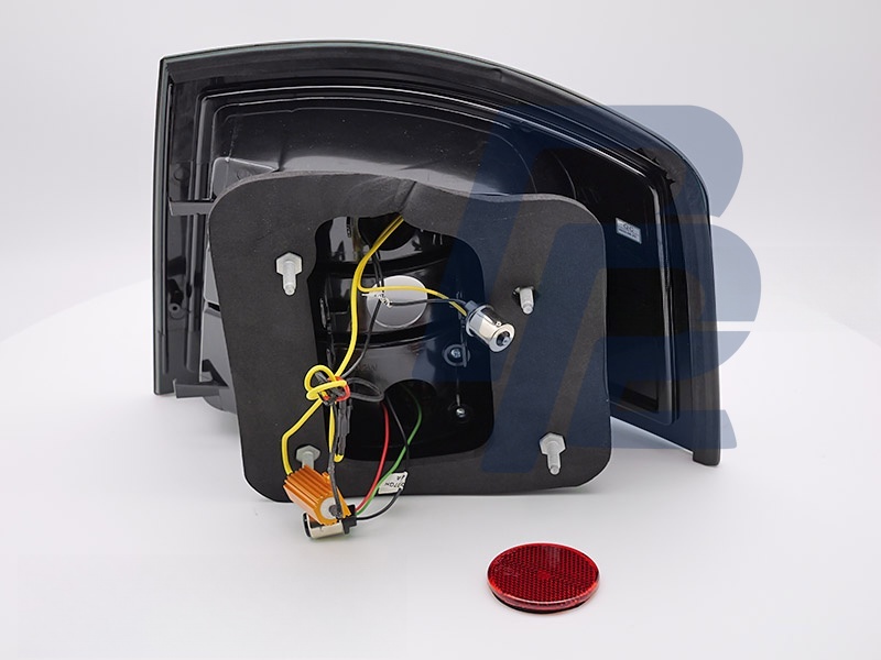 LED Tail Lights Smoked for Audi A6 05.1997–05.2004 Avant - 3