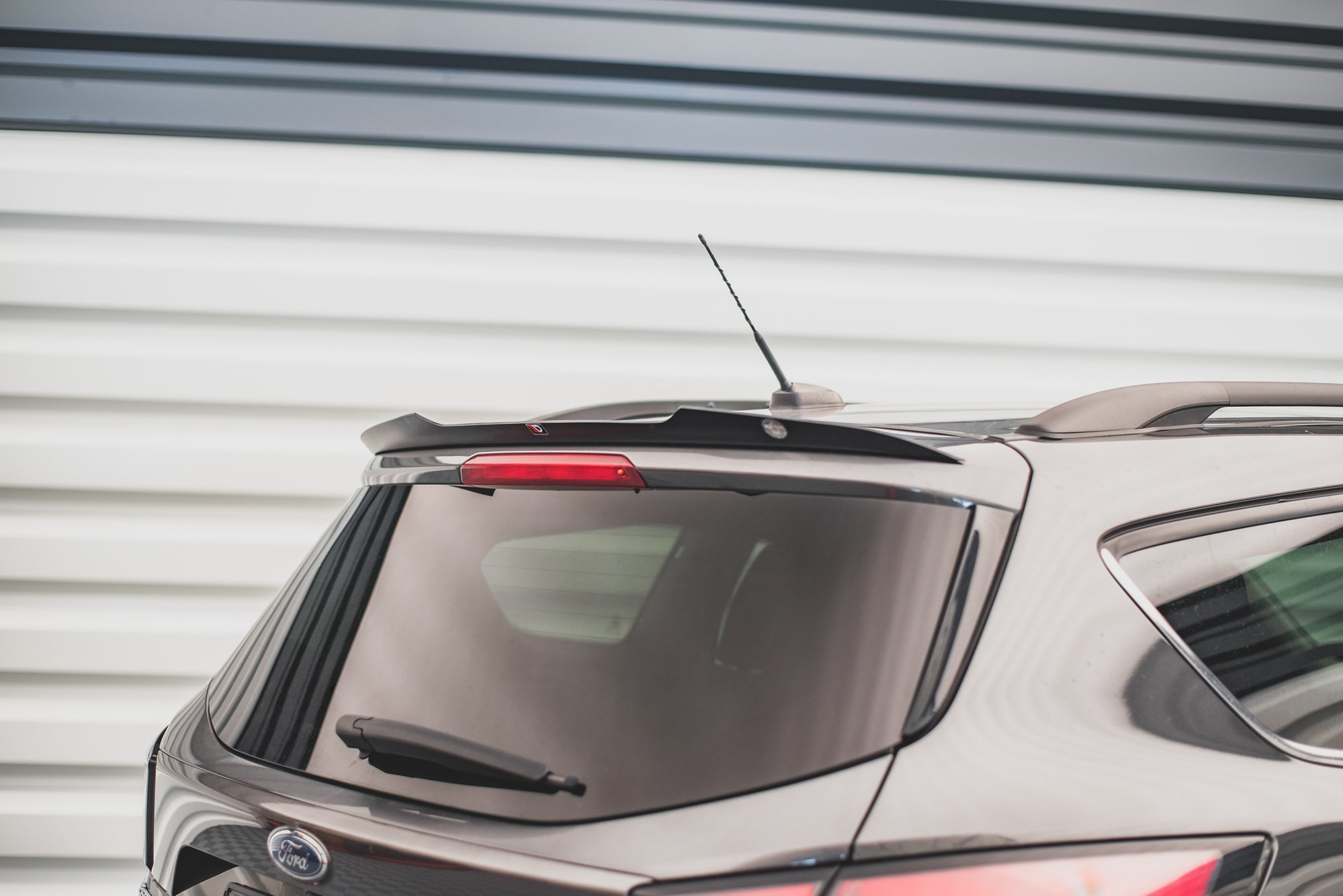 Spoiler CAP Ford Escape MK3 (2012-2019) - 2