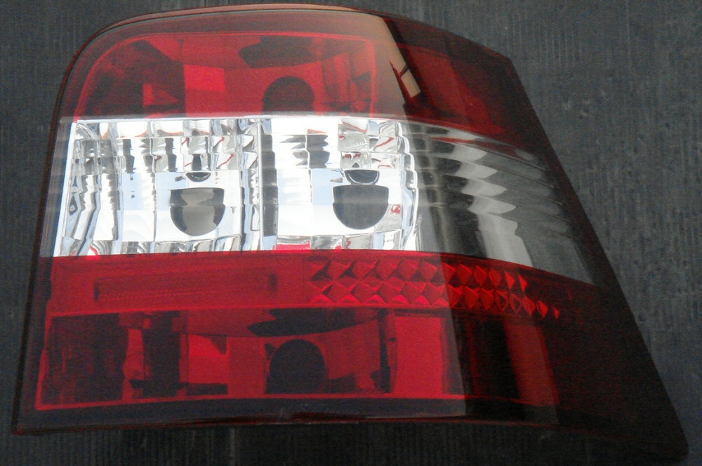 VW GOLF III TAILLIGHTS RED/CLEAR V1