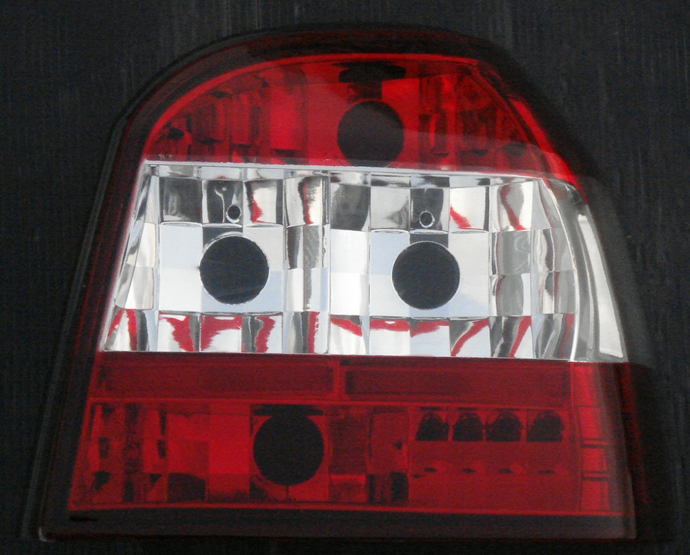 VW GOLF III TAILLIGHTS RED/CLEAR V2