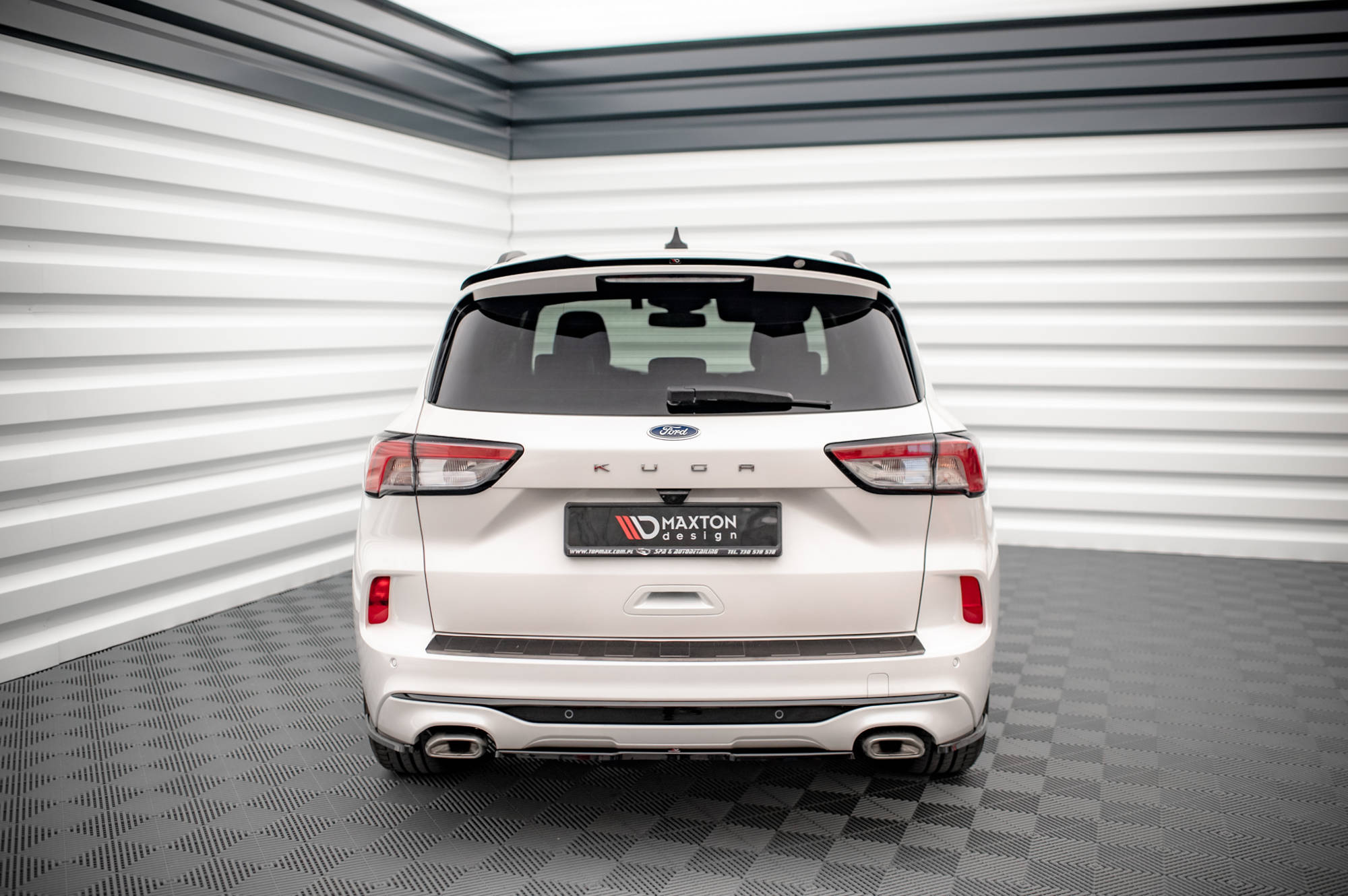 Central Rear Splitter Ford KUGA ST-Line Mk3 - 4