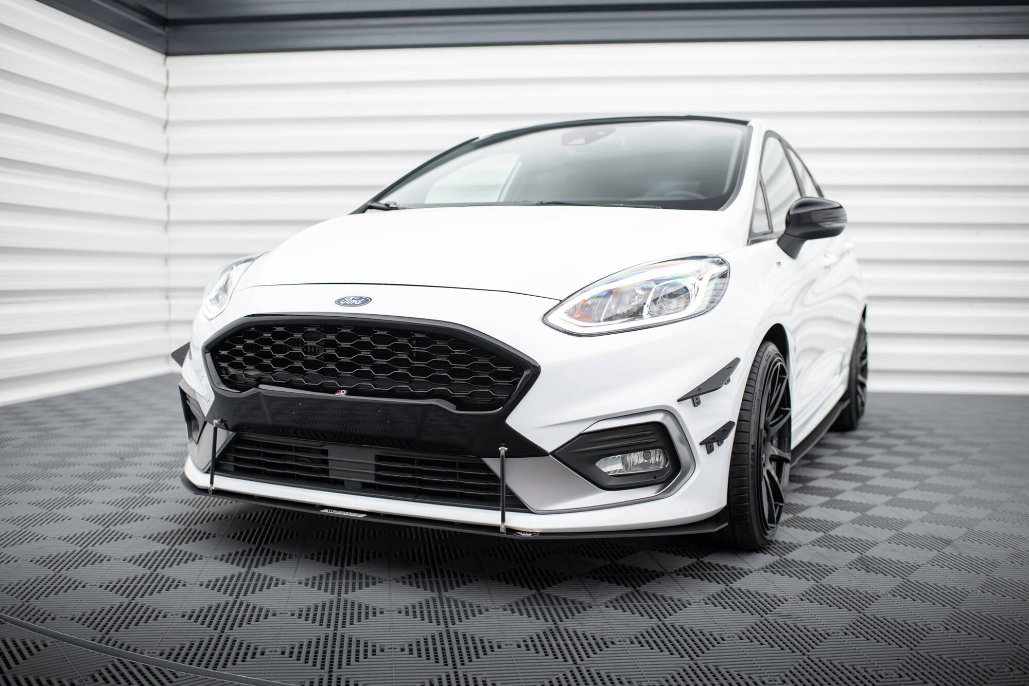 Front Racing Splitter V.2 Fiesta Mk8 ST / ST-Line - 8