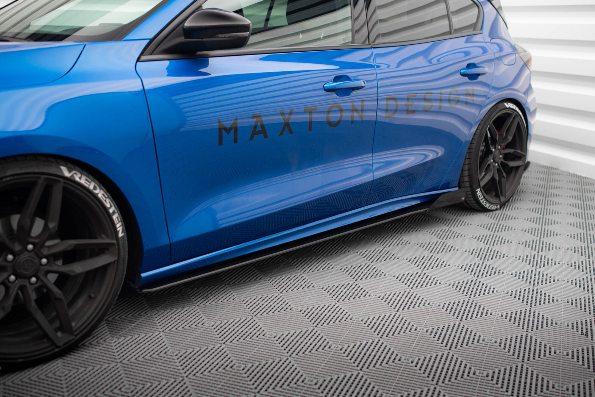Side Flaps Ford Focus ST / ST-Line Mk4 - 2