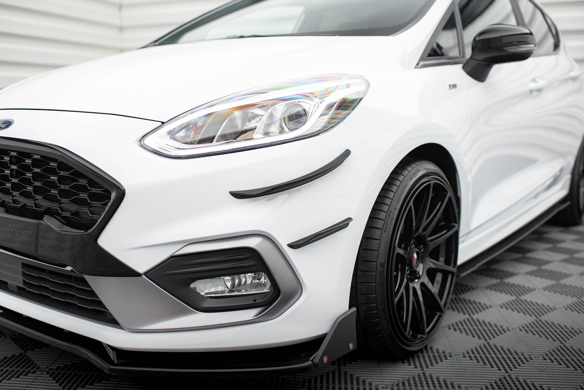 Front Bumper Wings (Canards) V.3 Ford Fiesta Mk8 ST / ST-Line - 2