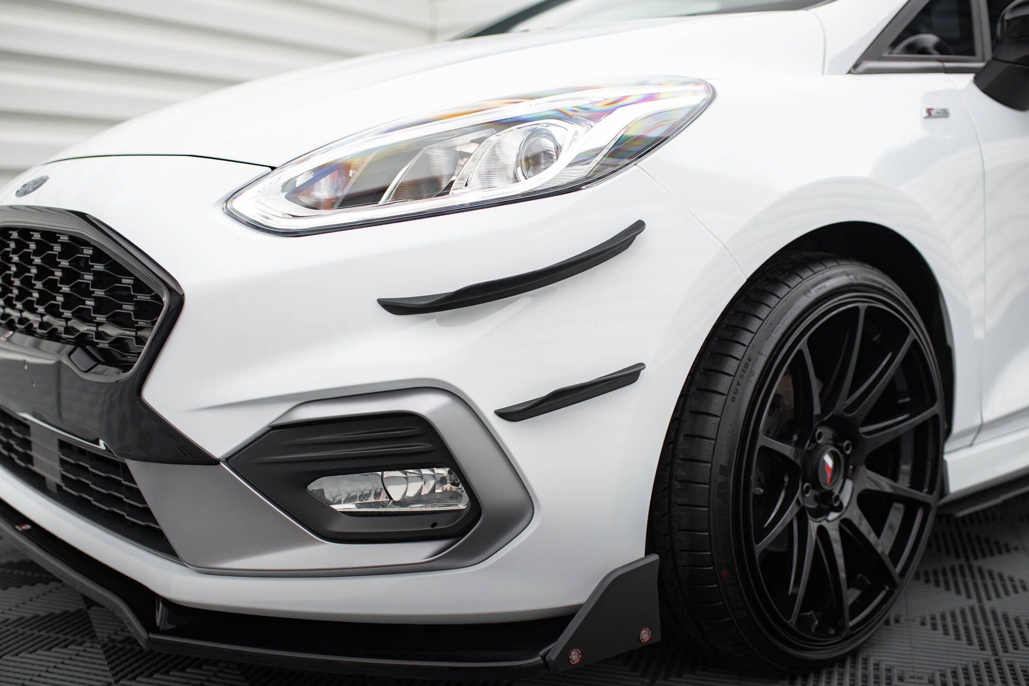 Front Bumper Wings (Canards) V.3 Ford Fiesta Mk8 ST / ST-Line - 4