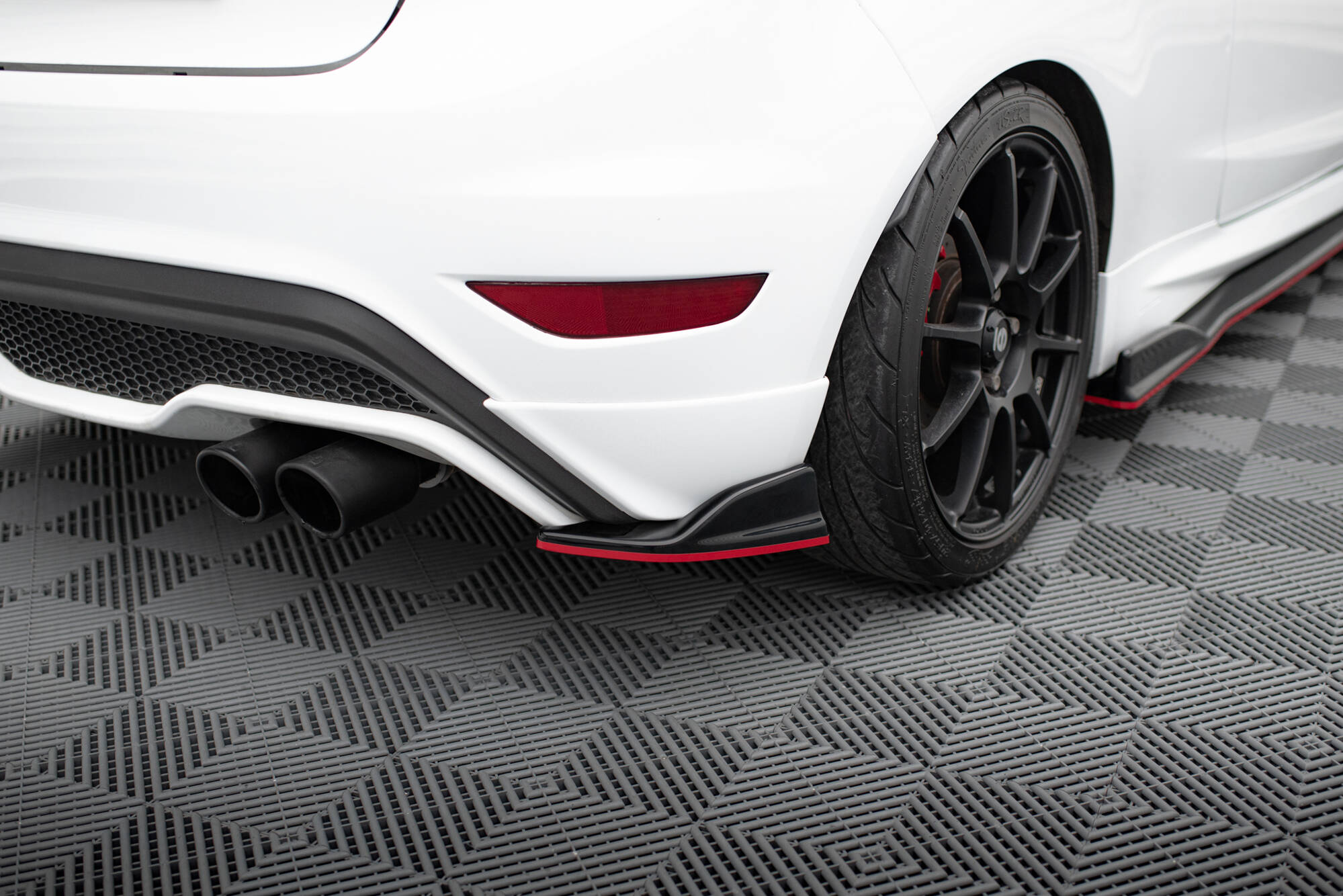 Rear Side Splitters V.2 Ford Fiesta ST Mk7 Facelift - 4