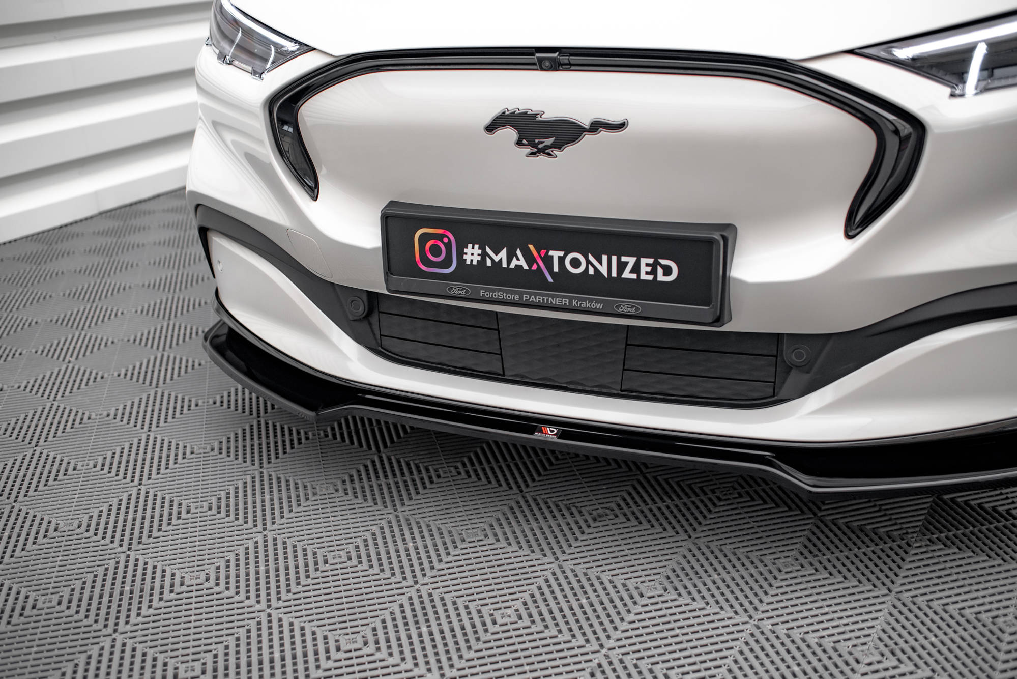 Front Splitter V.2 Ford Mustang Mach-e MK1 - 3