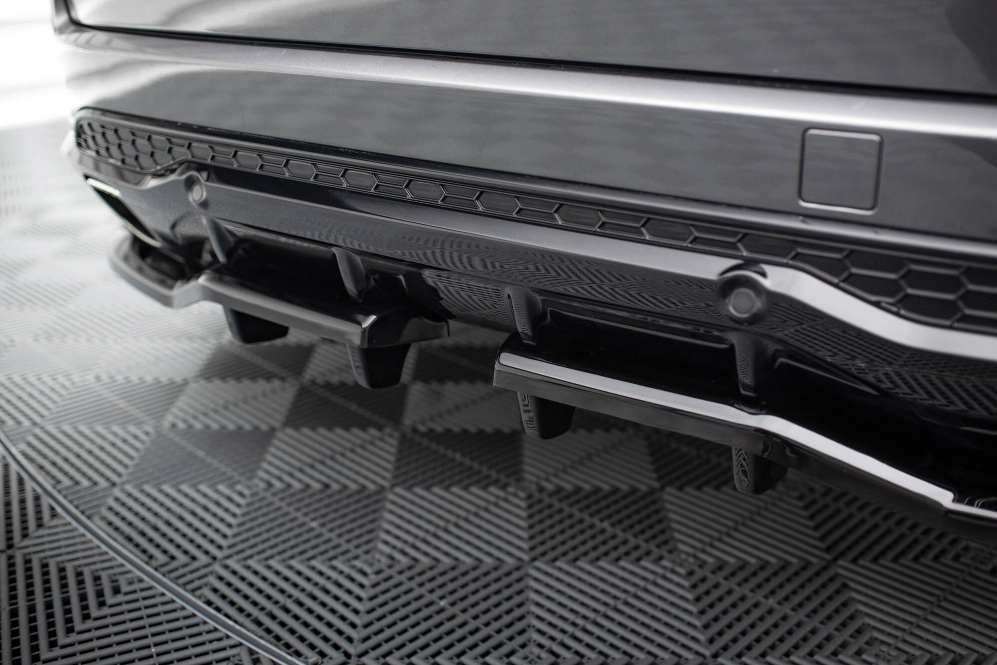 Central Rear Splitter (Vertical Bars) Ford S-Max ST-Line Mk2 - 8