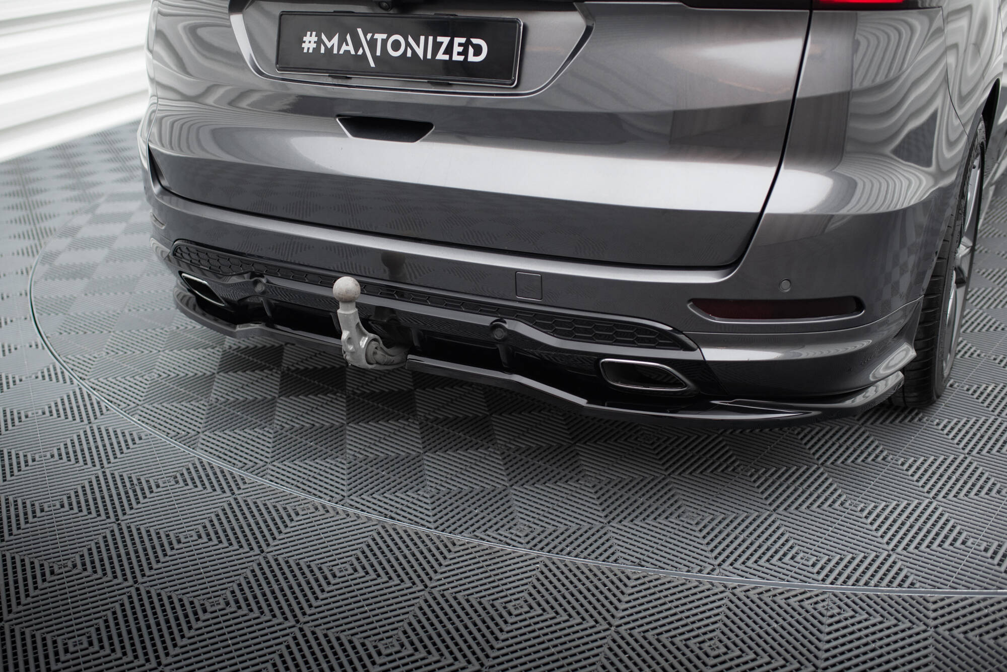 Central Rear Splitter (Vertical Bars) Ford S-Max ST-Line Mk2 - 3