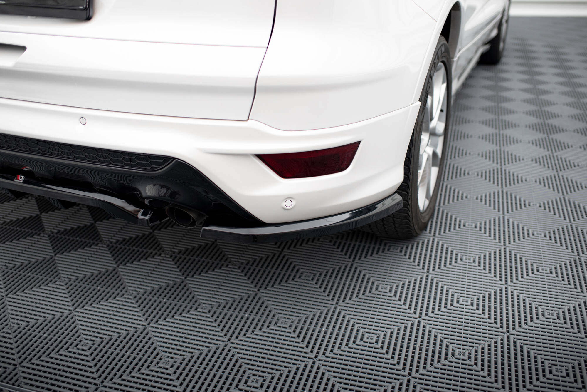Rear Side Splitters Ford Kuga ST-Line Mk2 - 3