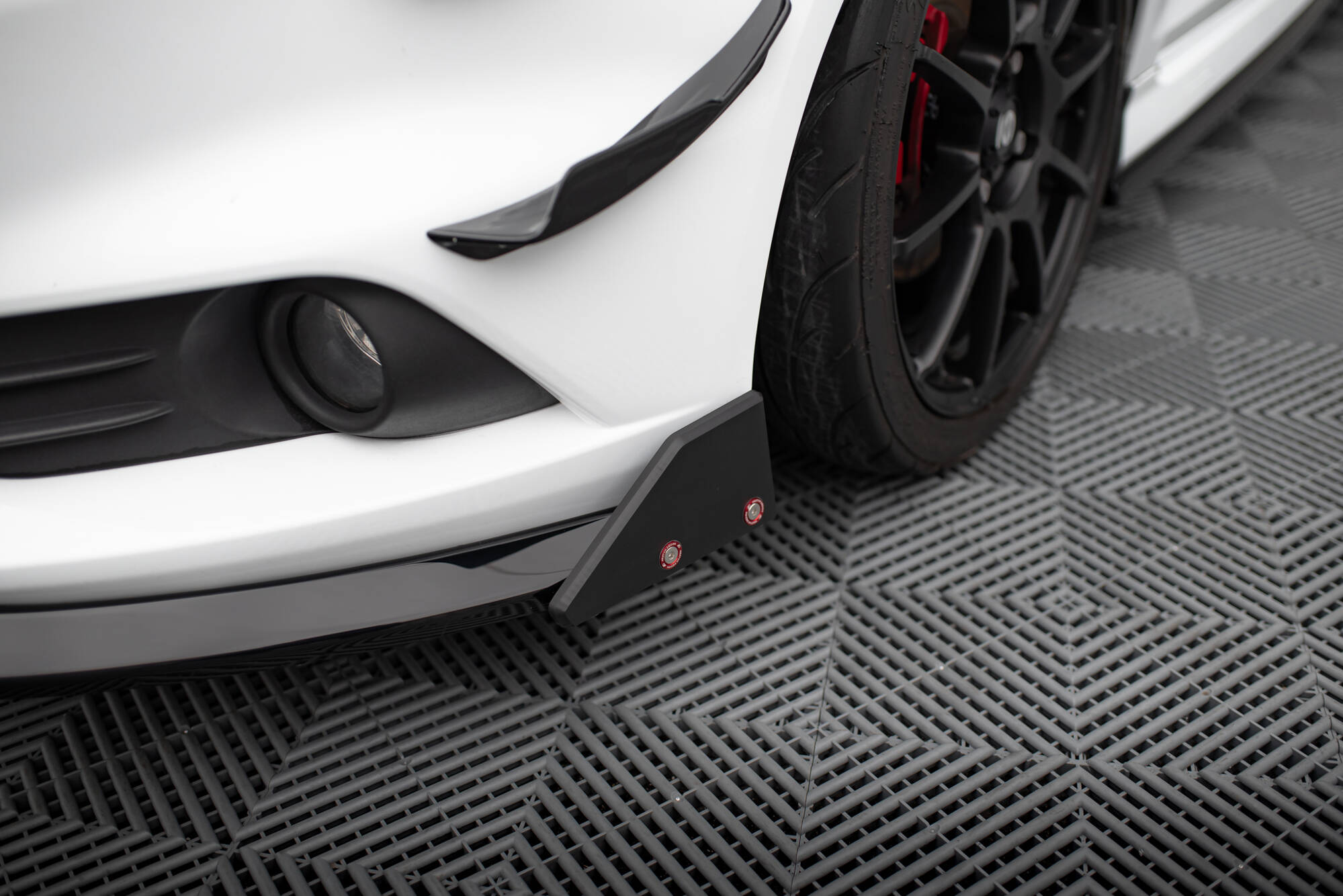 Front Splitter V.6 + Flaps Ford Fiesta ST Mk7 Facelift - 5