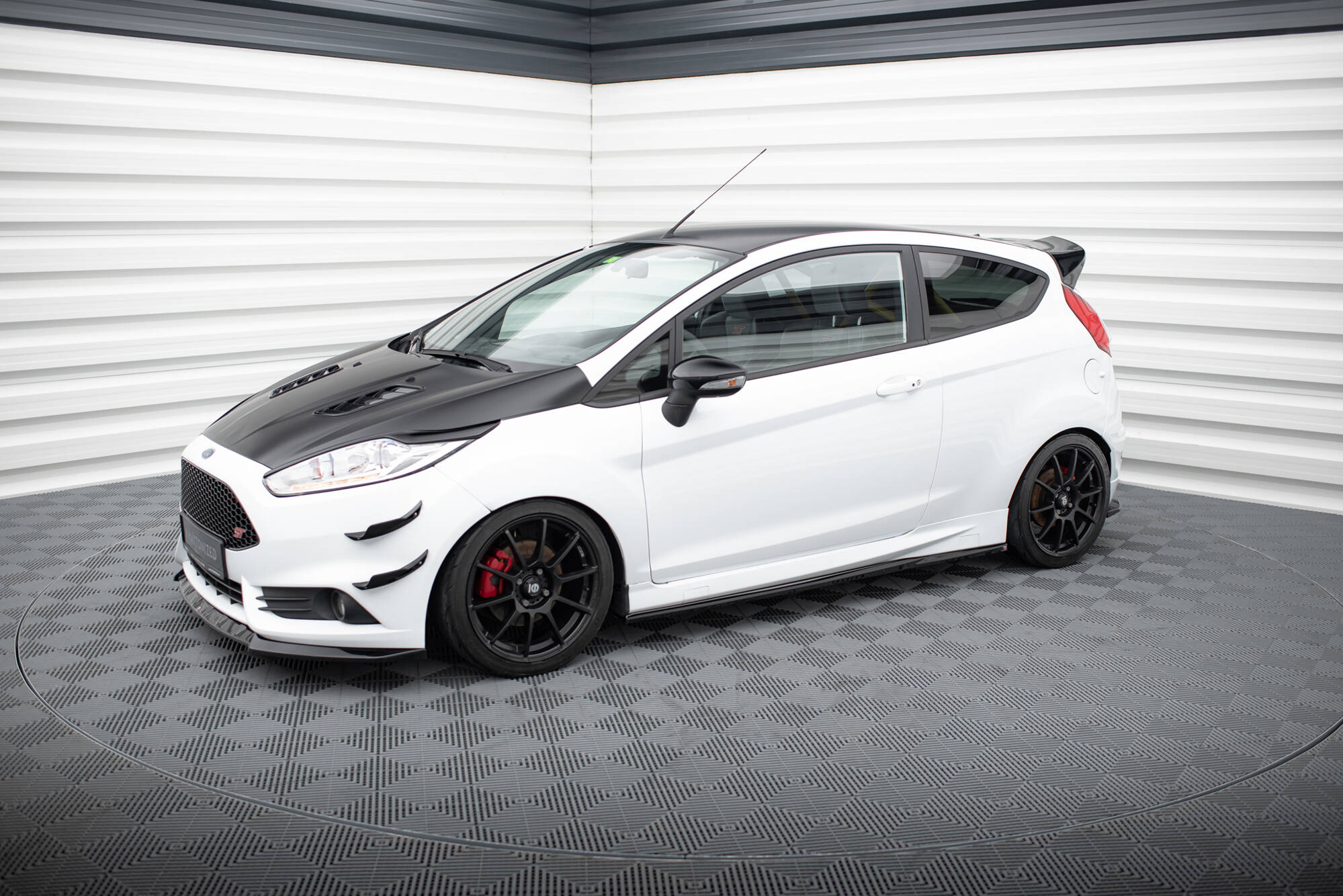 Side Skirts Diffusers V.4 Ford Fiesta ST / ST-Line Mk7 - 2