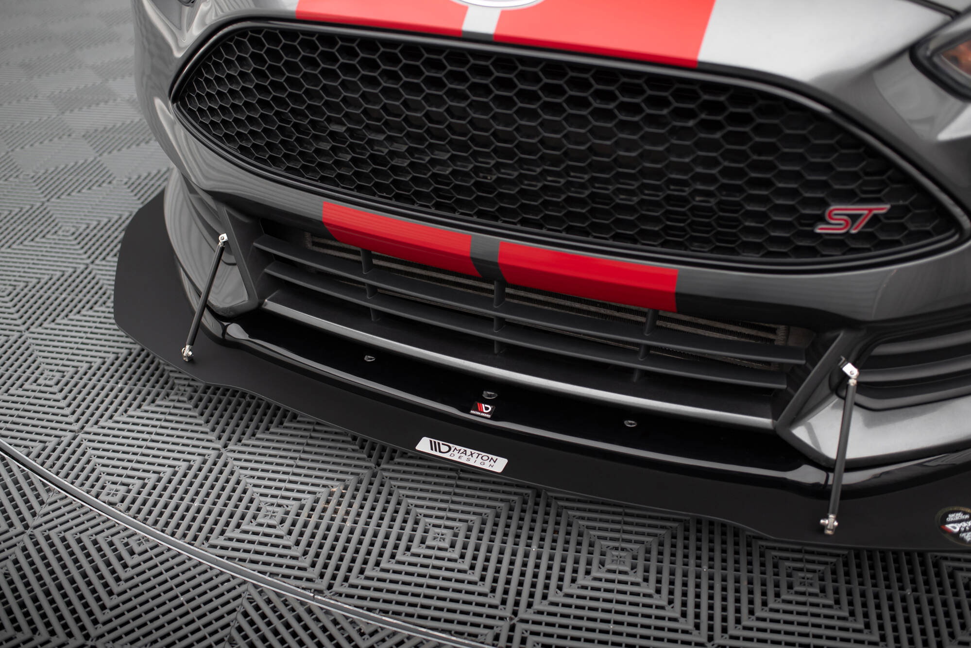 Hybrid Front Splitter V.1 Ford Focus ST Mk3 FL - 4