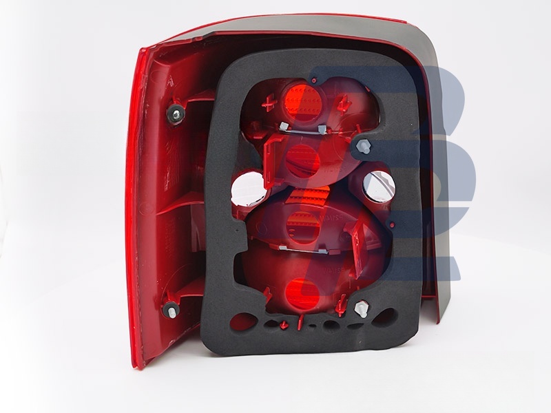 Tail Light Red/Clear Right Side TYC for VW Passat 3BG 2000–2005 Variant - 2