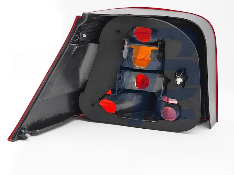 Tail Light Red/Smoked Right Side TYC for VW Golf IV 1997–2003 Hatchback - 2