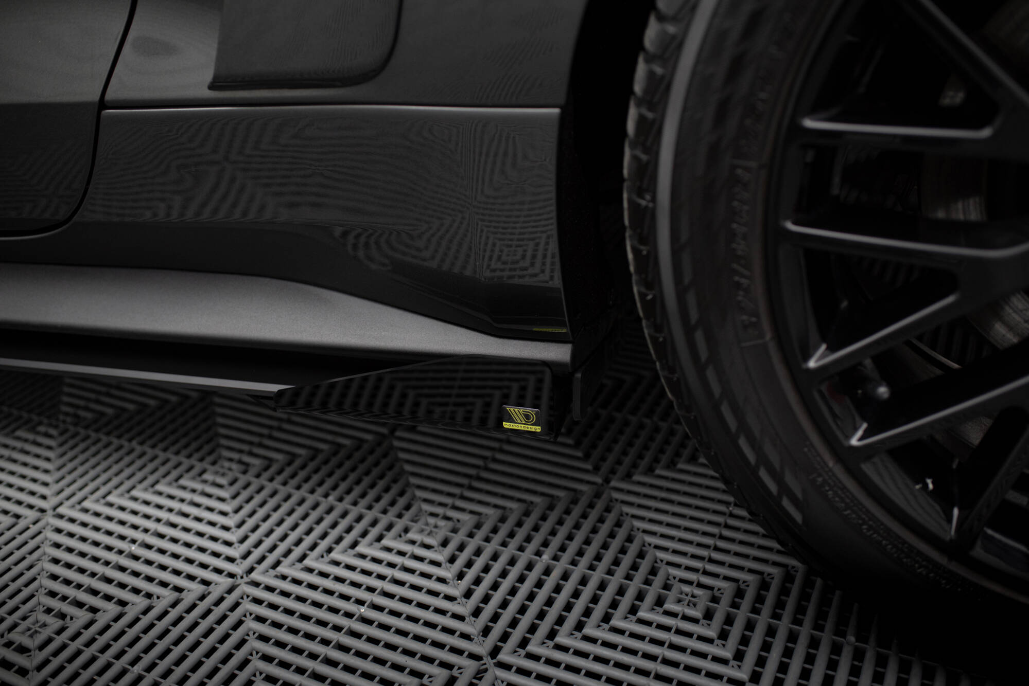Side Flaps Ford Mustang GT Mk6 - 4