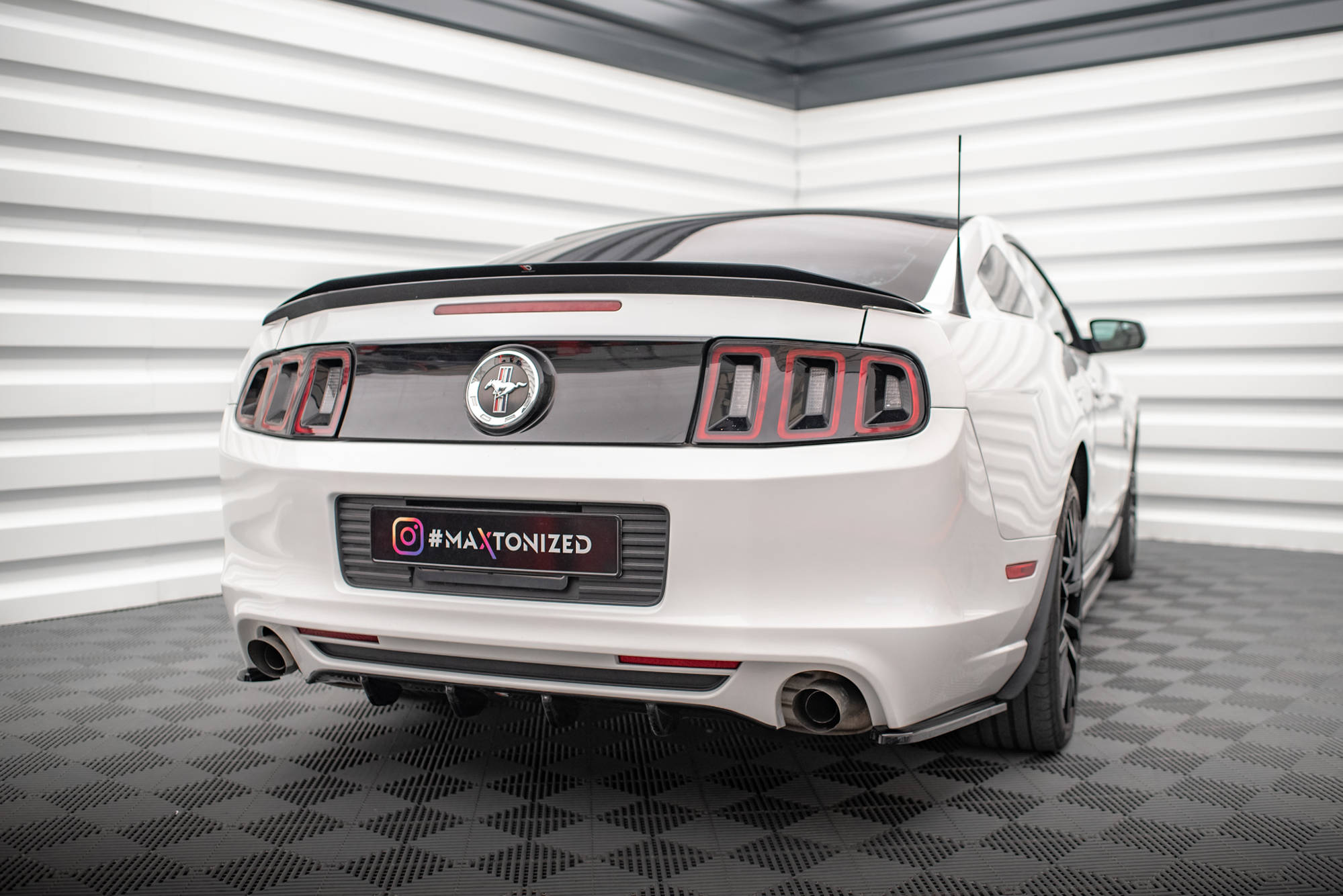 Rear Valance Ford Mustang Mk5 Facelift - 2
