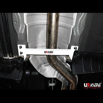 NISSAN JUKE 10+ ULTRARACING 2-POINT MIDDLE LOWER BAR 2338