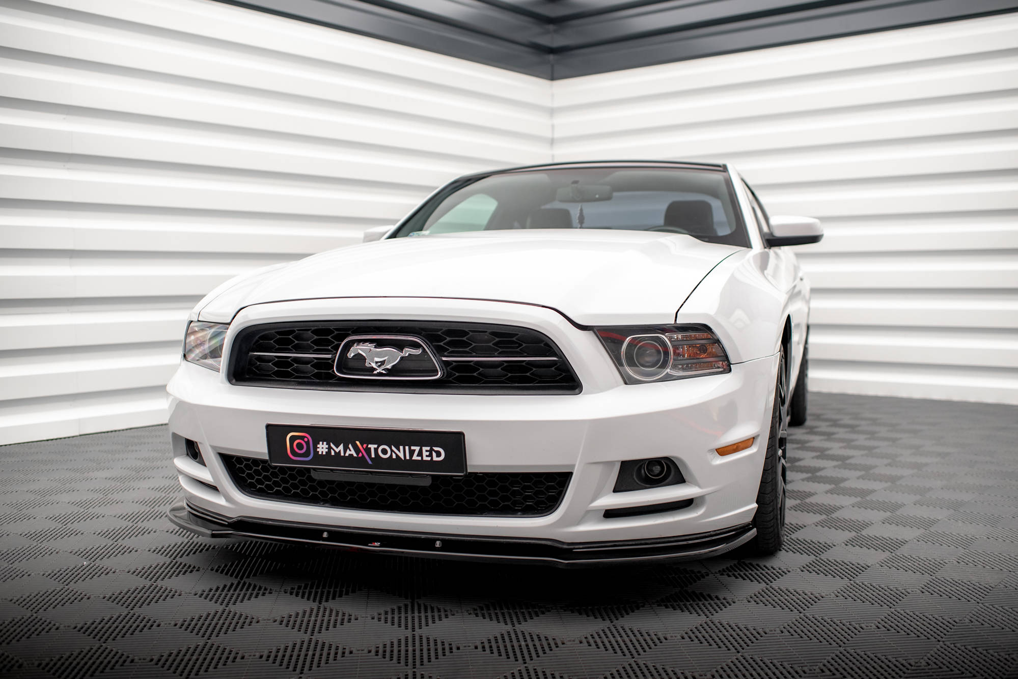 Front Splitter Ford Mustang Mk5 Facelift - 4