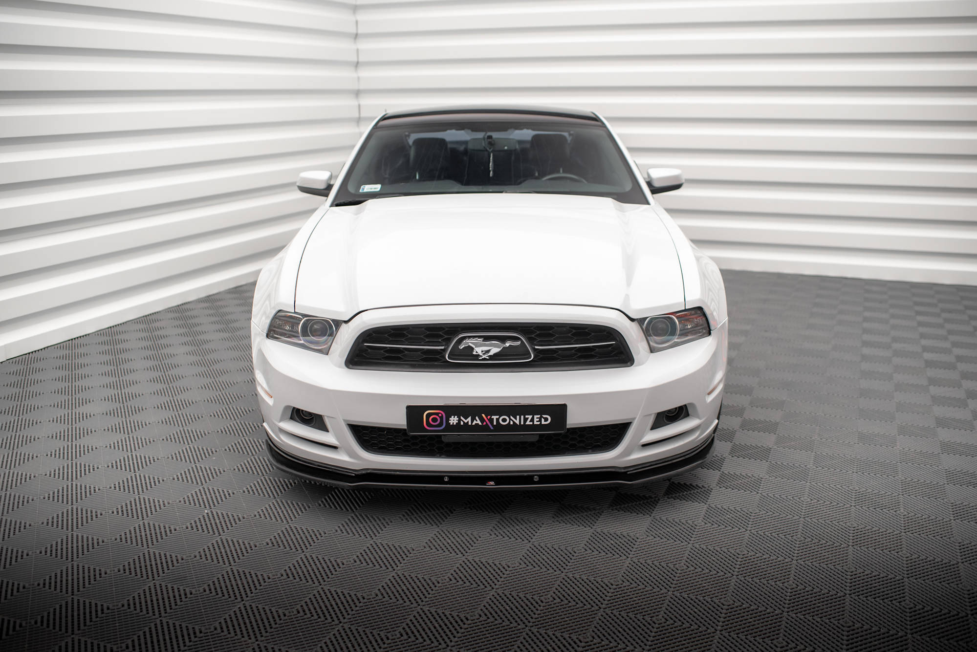 Front Splitter Ford Mustang Mk5 Facelift - 2