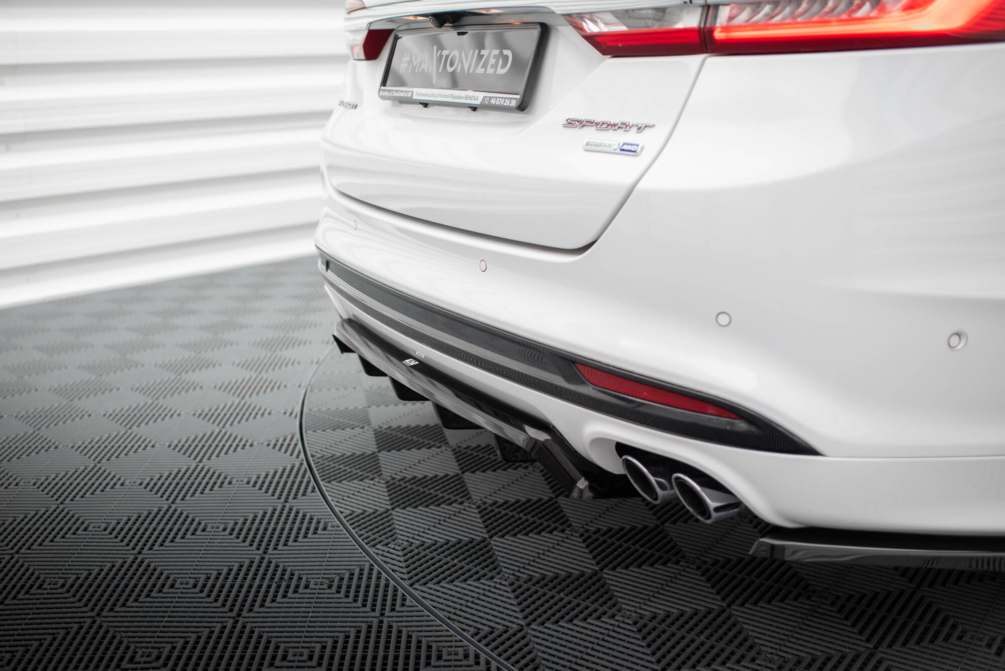 Central Rear Splitter (Vertical Bars) Ford Mondeo Sport Mk5 Facelift / Fusion Sport Mk2 Facelift - 3