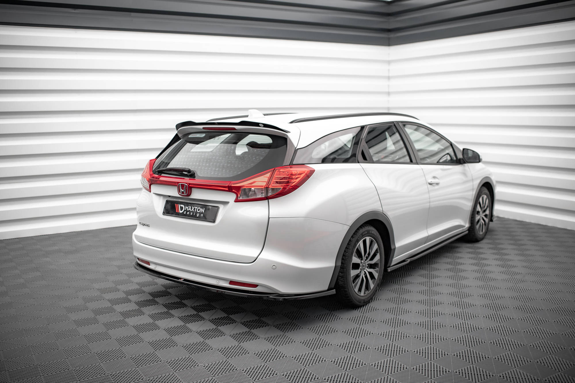 Spoiler CAP Honda Civic Tourer MK9 (2011-2014) - 2