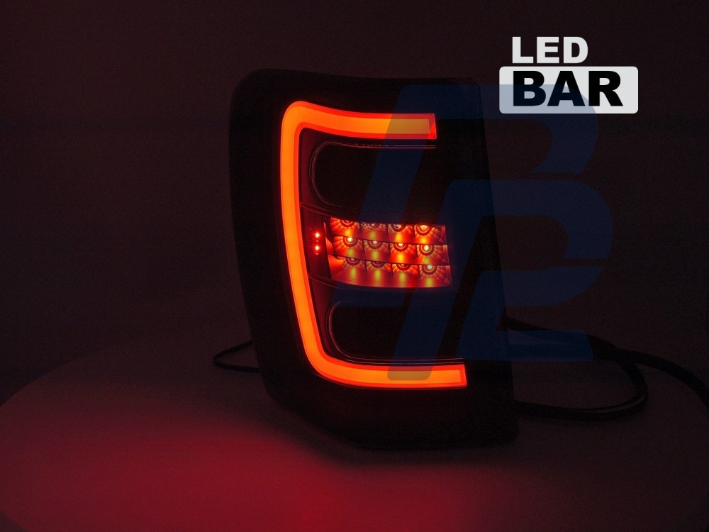 Tail Lights for Jeep Grand Cherokee 99-05.05 Black/Smoked LED - 2