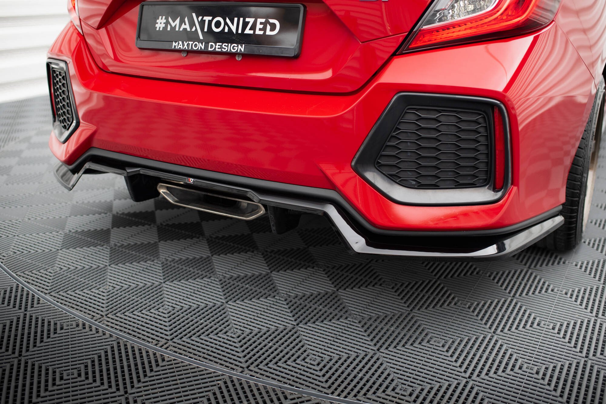 Central Rear Splitter (Vertical Bars) Honda Civic SI Mk10 - 2