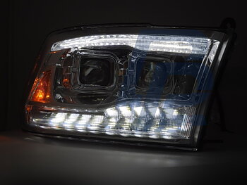 STRÅLKASTARE DODGE RAM 2009-2018 DOUBLE KROM