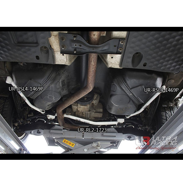 AUDI Q3 11+ 2.0TFSI/TDI ULTRARACING 2P REAR LOWER BAR 1723