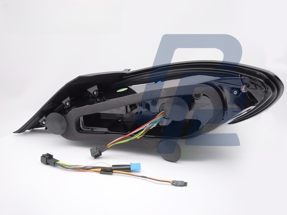 LED Tail Lights Sequential Black/Smoked for Mercedes CLA C117 2013–2019 / X117 2014–2019 Oe LED - 4