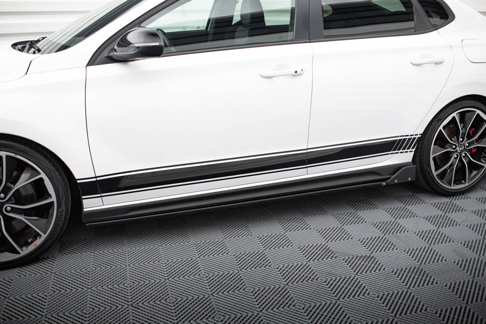 Side Skirts Diffusers V.5 + Flaps Hyundai I30 N Mk3 / Mk3 FL Hatchback / Fastback - 2