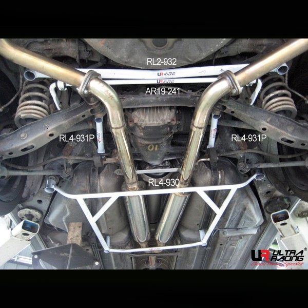 LEXUS GS400 98-00 ULTRARACING 2-PUNKTS BAKRE NEDRE STAG 932
