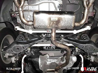 AUDI Q3 11+ 2.0TFSI/TDI ULTRARACING 2X2P BAKRE SIDO FÖRSTÄRKNINGSSTAG 1469