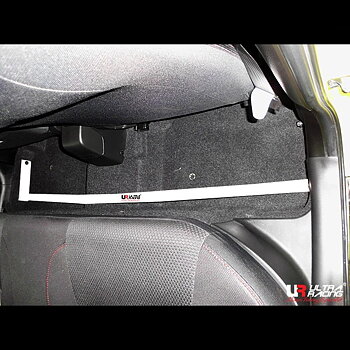 SUZUKI SWIFT SPORT 10+ ULTRARACING 2P ROOM BAR 2522