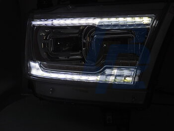 FULL-LED-STRÅLKASTARE KROM TILL DODGE RAM 2019-2022
