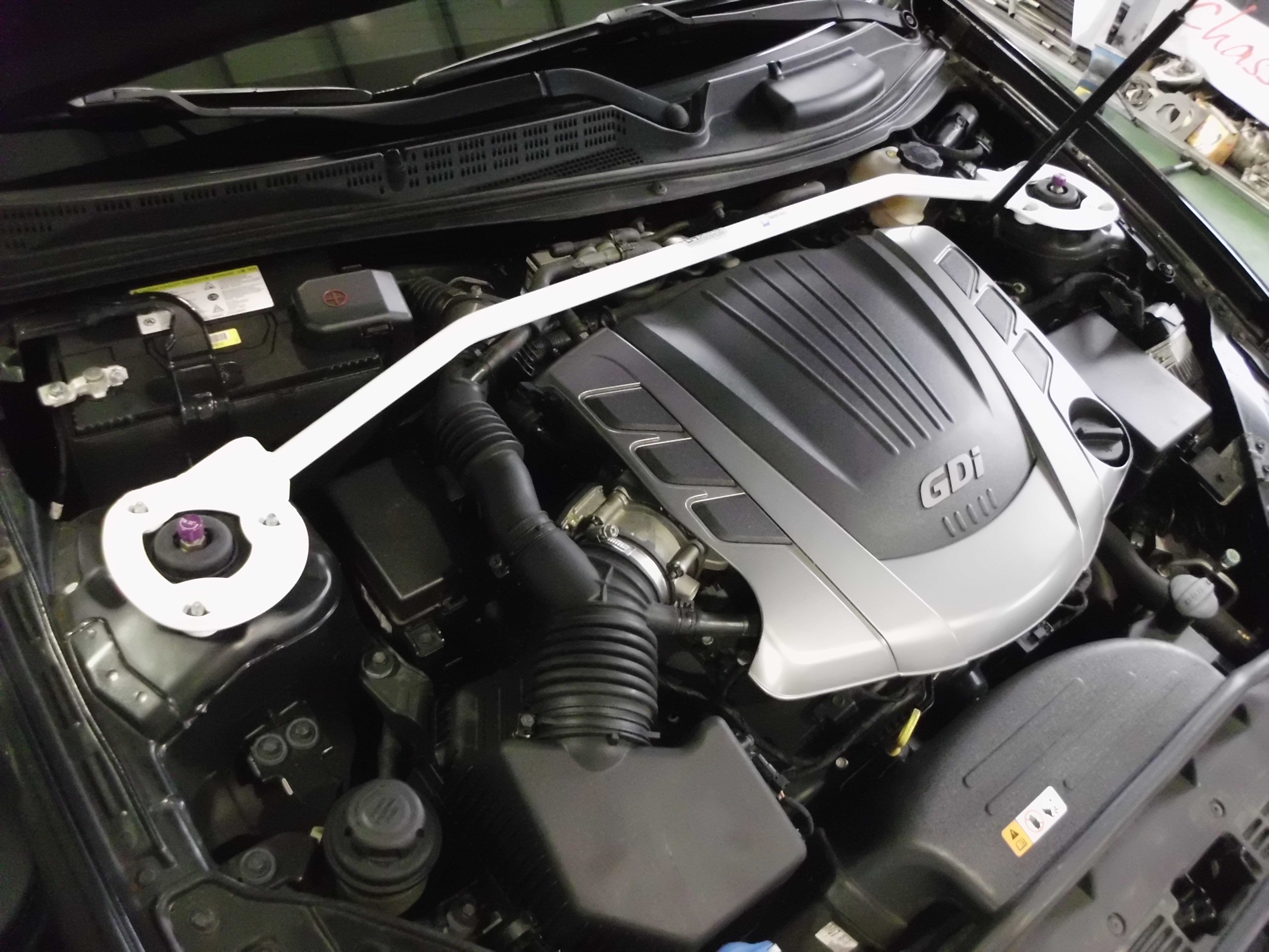 HYUNDAI GENESIS COUPE 08+ 2P FRONT UPPER STRUTBAR 2555