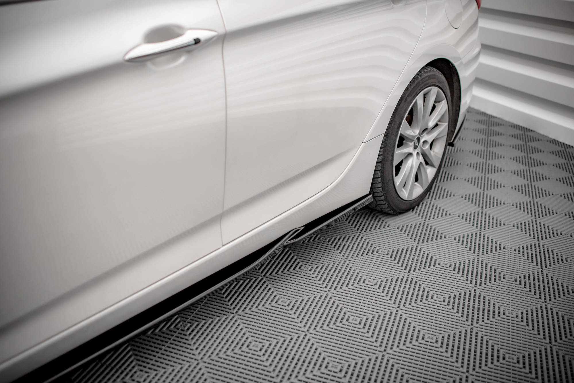 Side Skirts Diffusers Hyundai I40 MK1 (2011-2014) - 4
