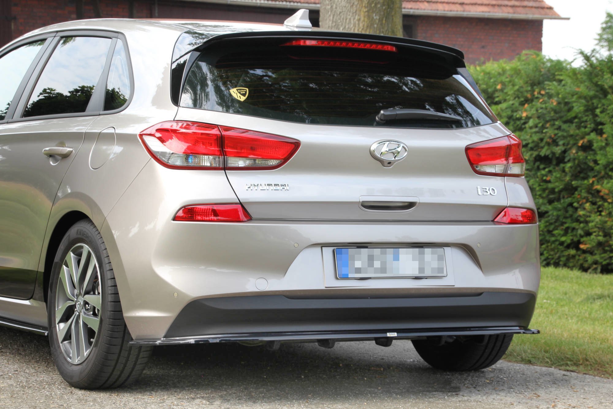 Central Rear Splitter (Vertical Bars) Hyundai I30 Mk3 Hatchback - 4