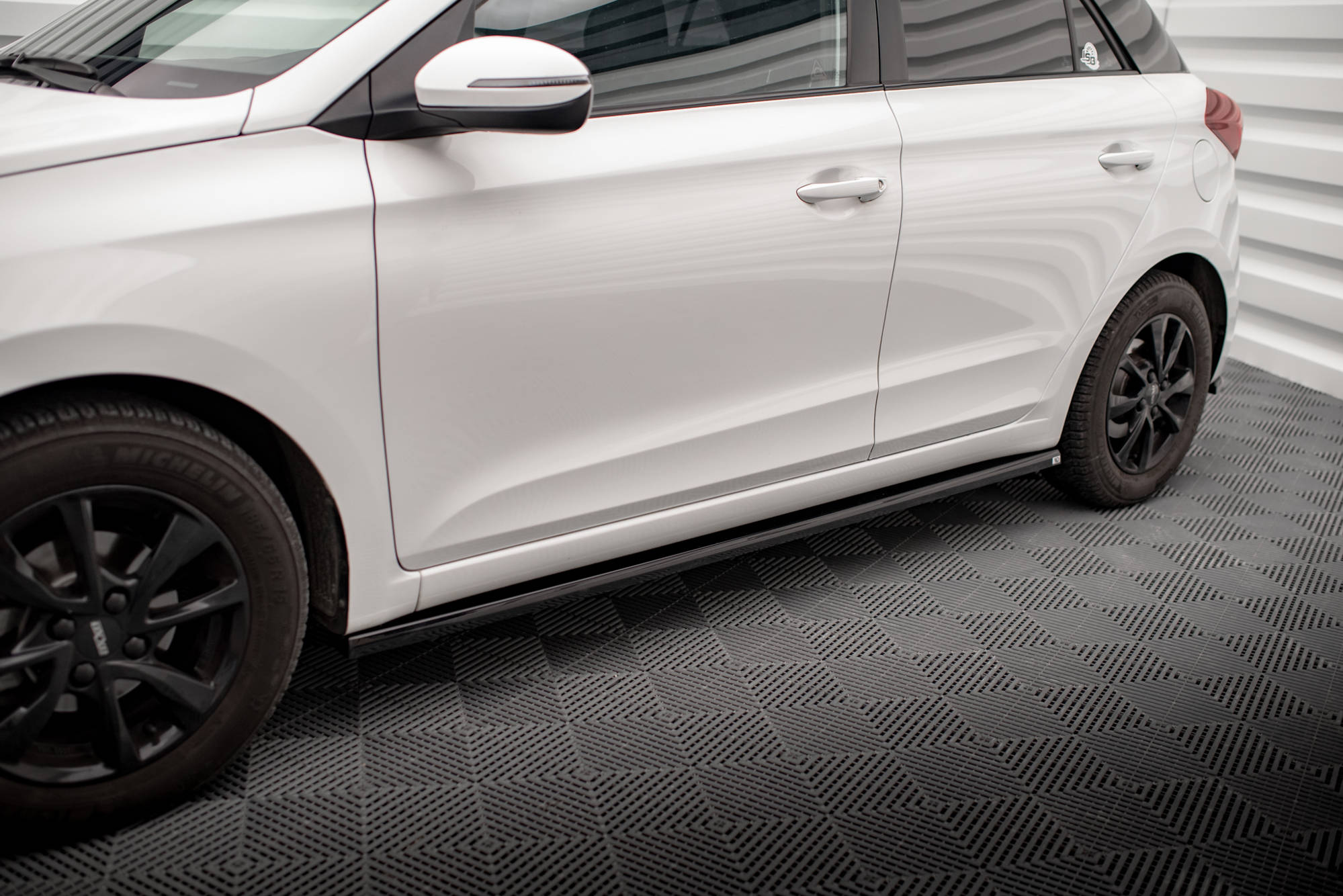 Side Skirts Diffusers Hyundai I20 Mk2 Facelift - 3