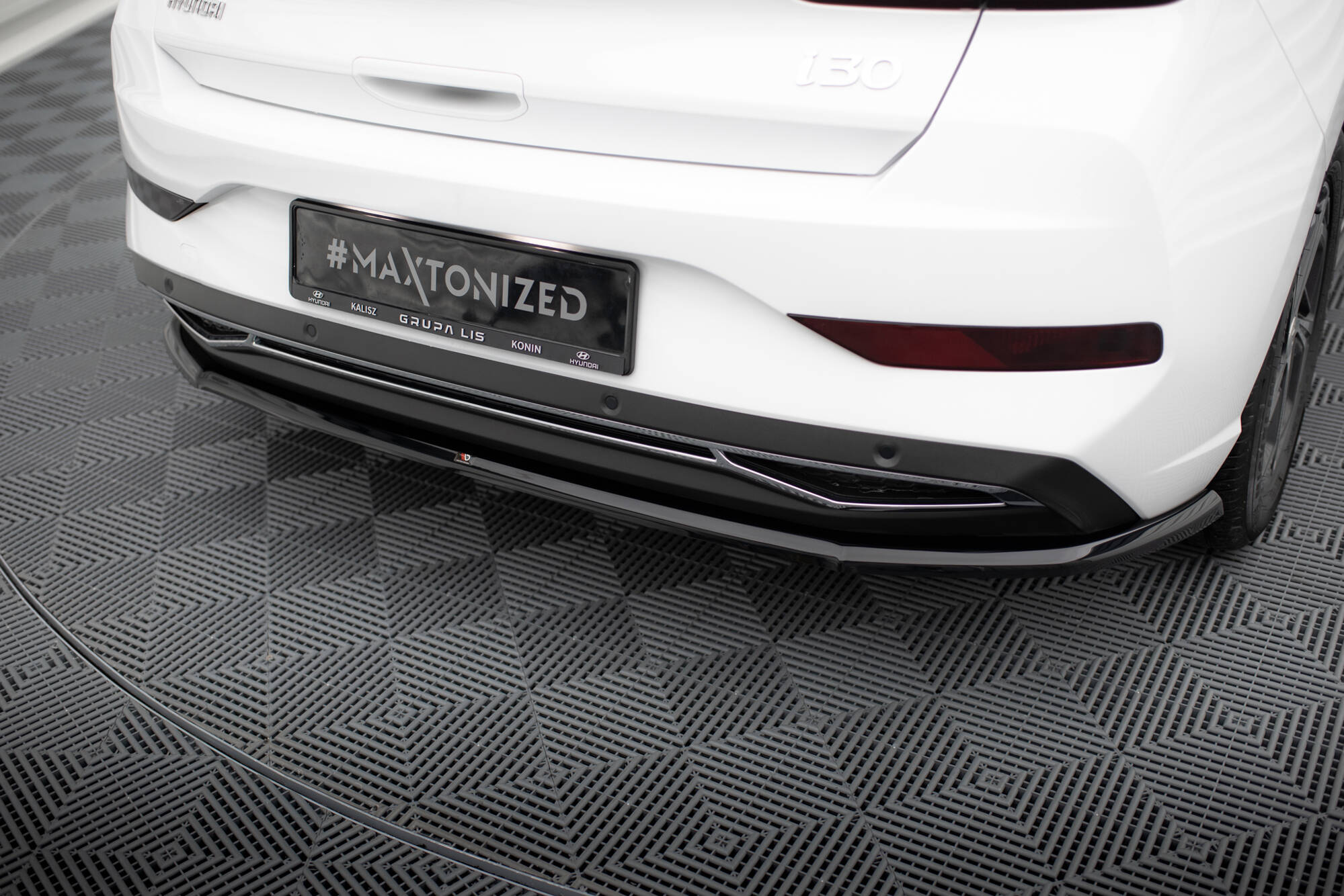 Central Rear Splitter Hyundai I30 Mk3 Facelift - 5
