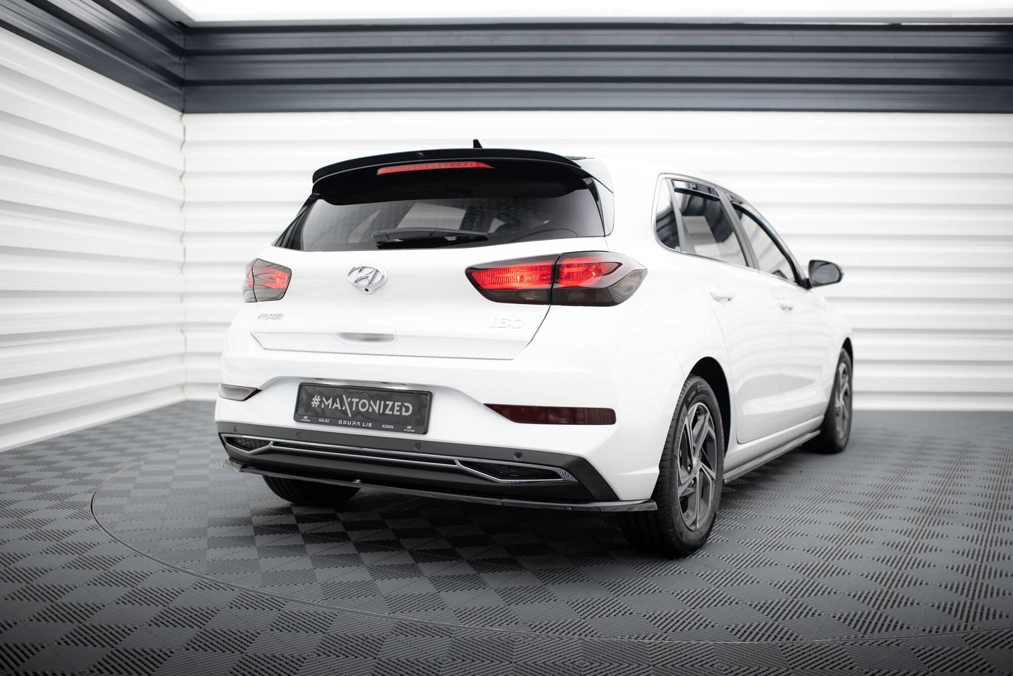 Central Rear Splitter Hyundai I30 Mk3 Facelift - 3