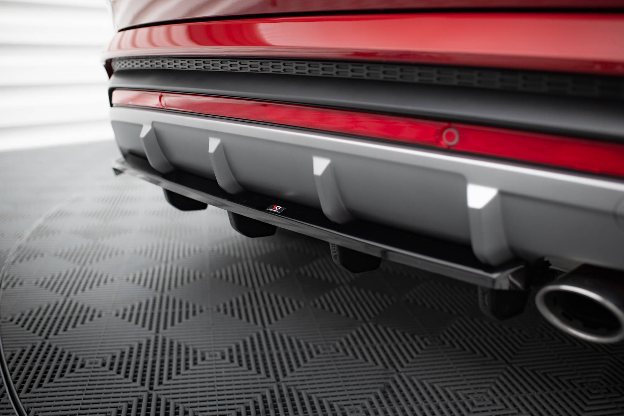 Central Rear Splitter (Vertical Bars) Hyundai Tucson N-Line Mk4 - 3