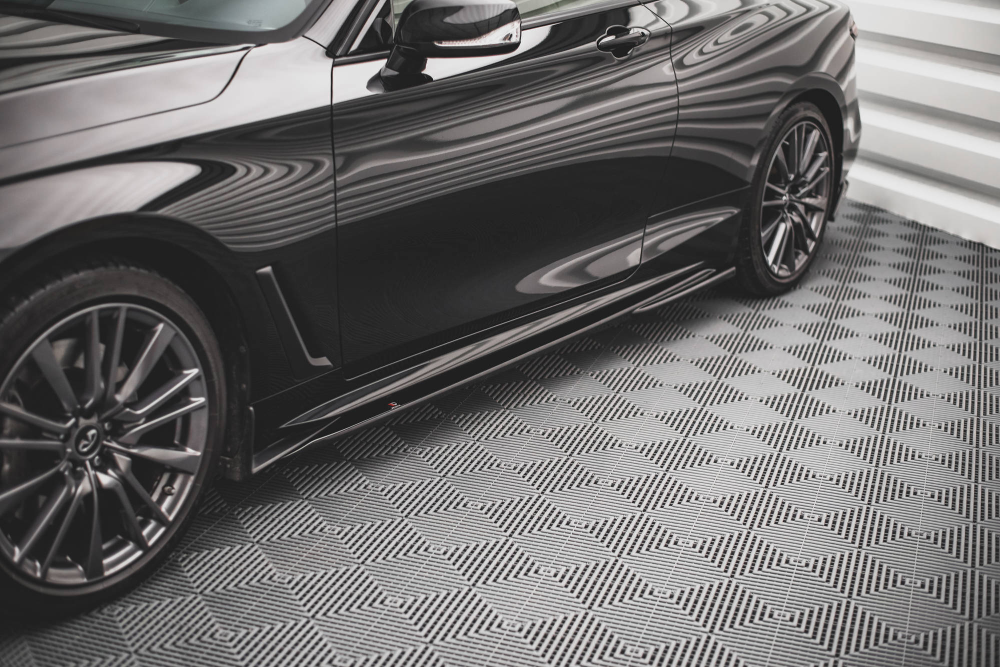 Side Skirts Diffusers Infiniti Q60 S MK2 (2017-) - 4
