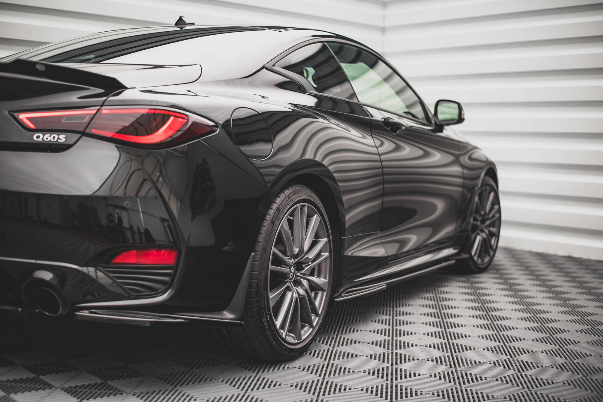 Side Skirts Diffusers Infiniti Q60 S MK2 (2017-) - 2