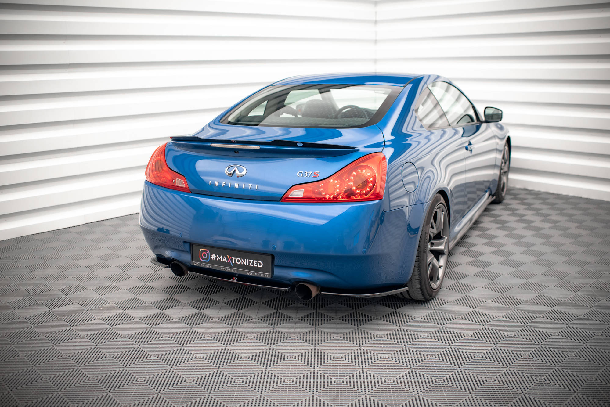 Rear Side Splitters Infiniti G37 Coupe - 4