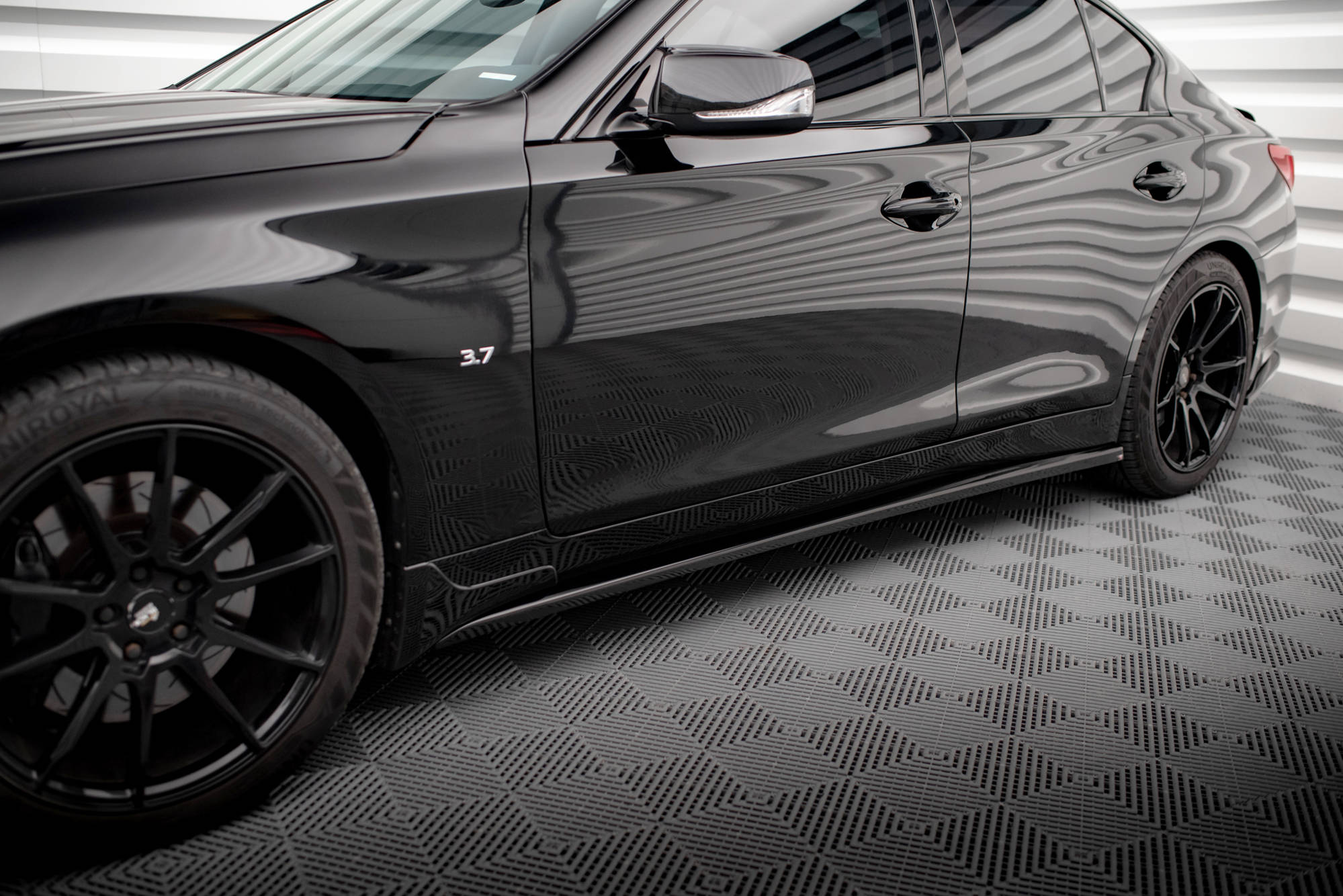 Side Skirts Diffusers Infiniti Q50 S Mk1 - 3